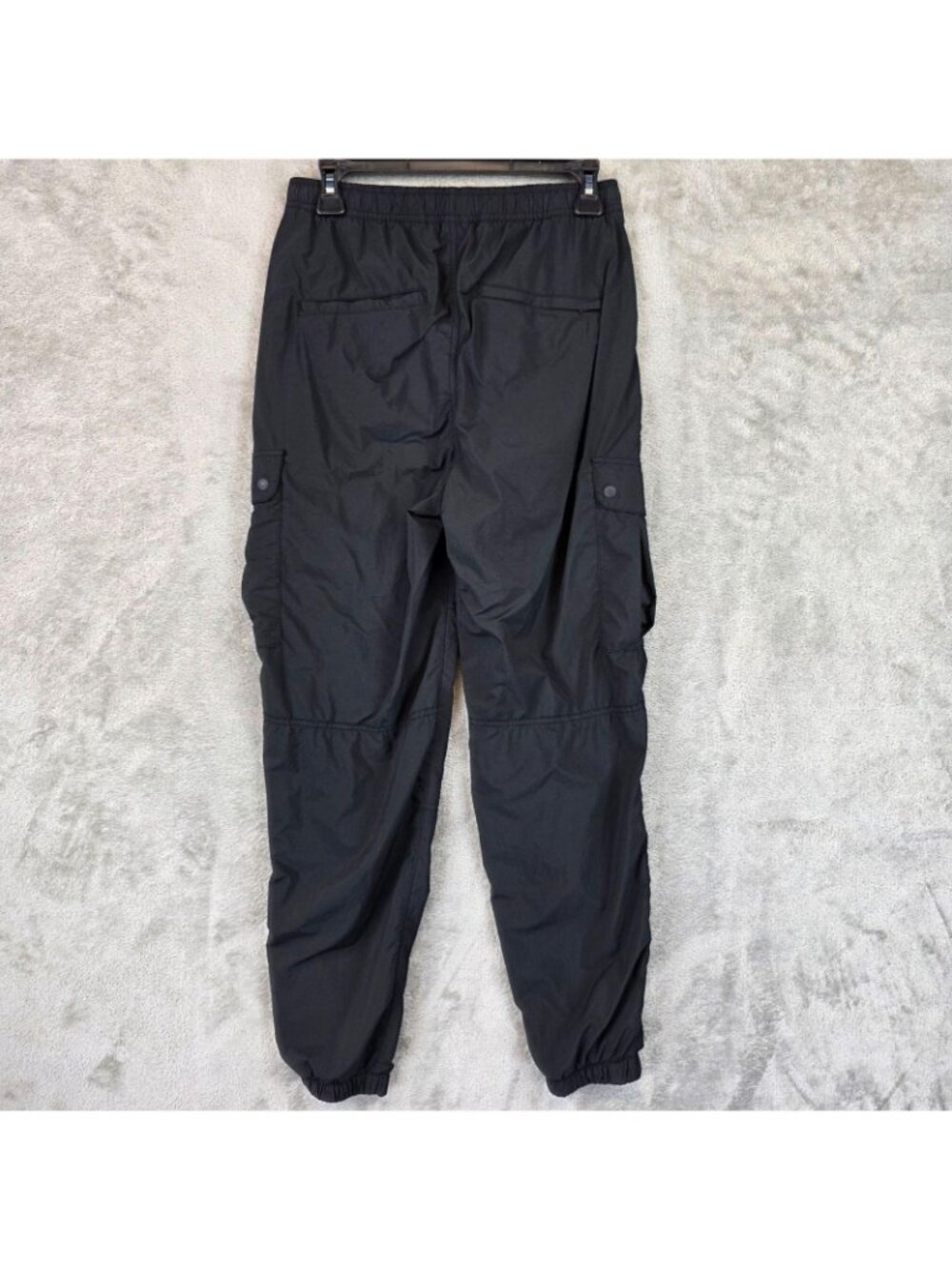 Gap Tech Cargo Jog Pants Mens XS Black Nylon Joggers Elastic Waist Cargo - Picture 2 of 12